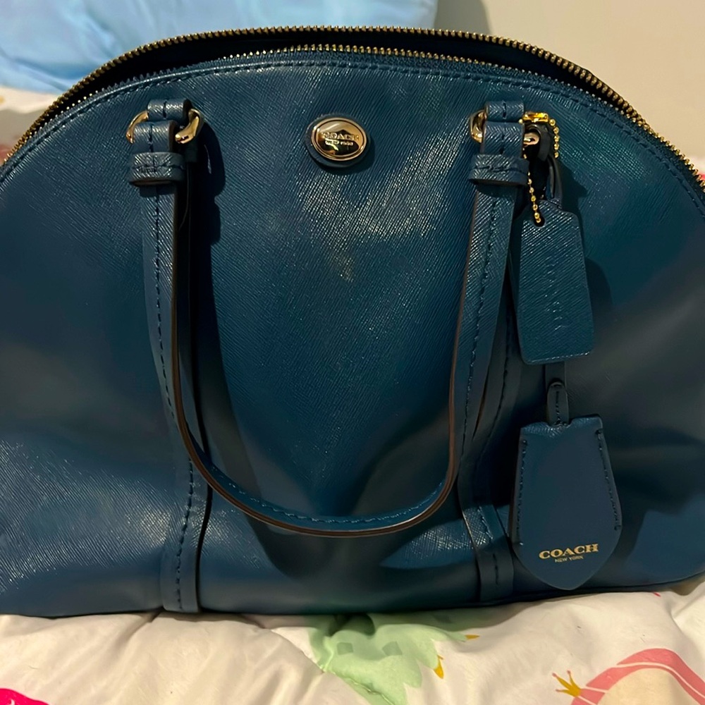 Coach bag clean inside GUC
